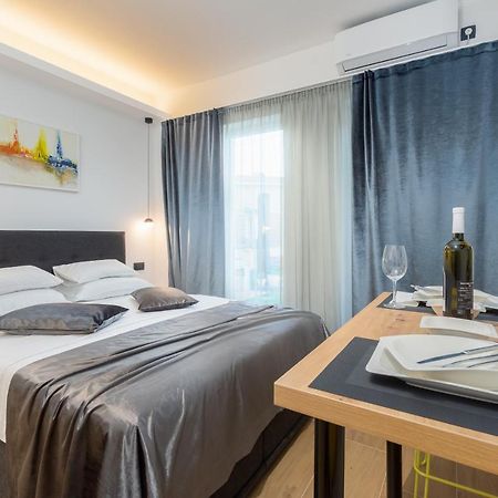 Studio Apartman Lilly With Private Parking In The Yard Of The House Pula Zewnętrze zdjęcie