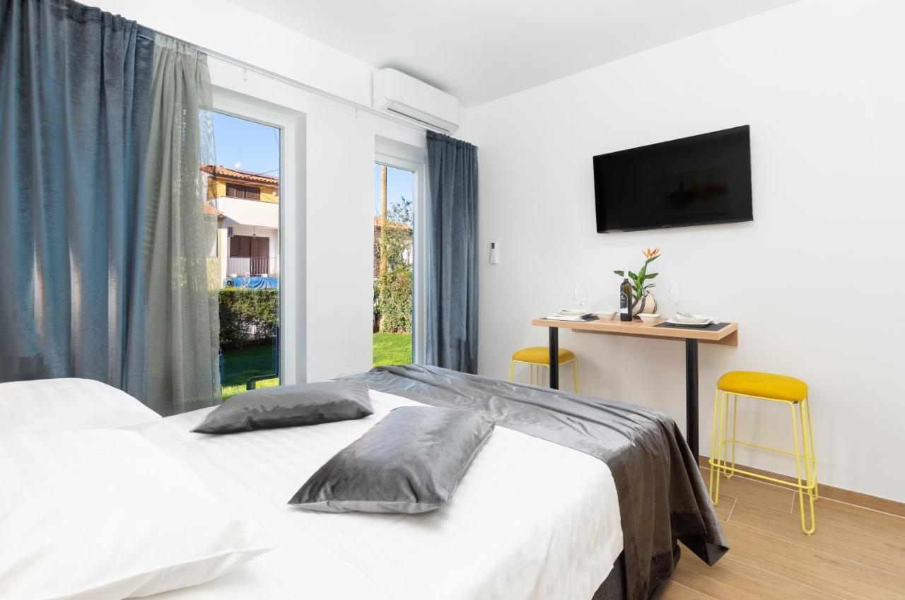 Studio Apartman Lilly With Private Parking In The Yard Of The House Pula Zewnętrze zdjęcie