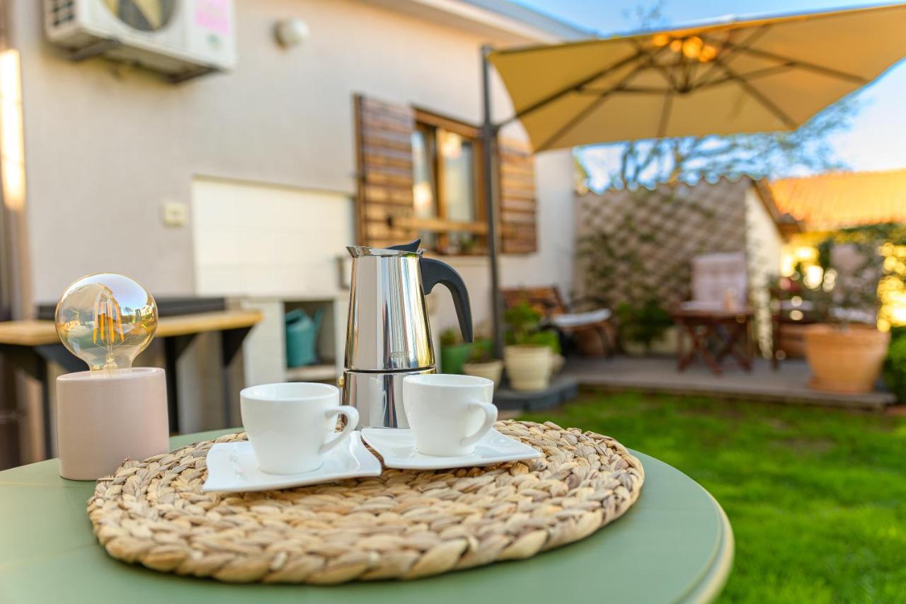 Studio Apartman Lilly With Private Parking In The Yard Of The House Pula Zewnętrze zdjęcie